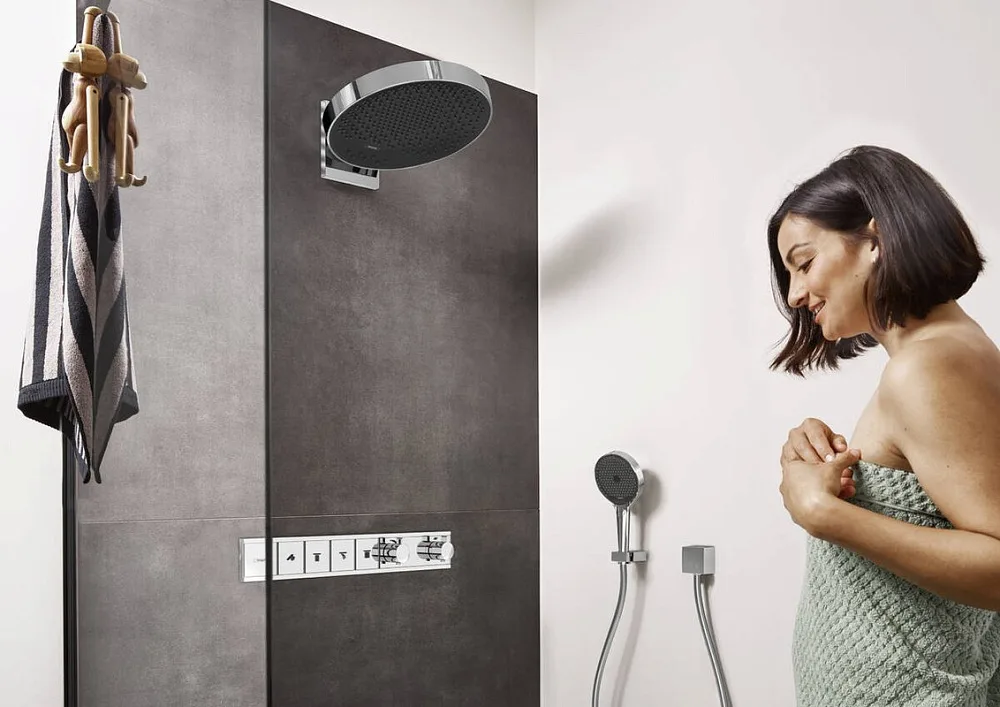 Душевая лейка Hansgrohe Rainfinity 130 26865000 EcoSmart, хром Sancos — официальный сайт