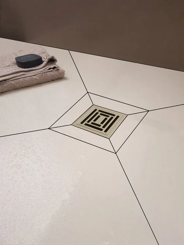 Душевой трап Berges Platz Uno 090069, 10x10 см Sancos — официальный сайт