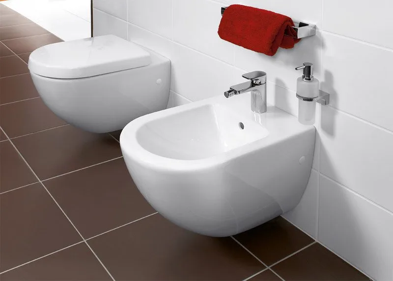 Крышка-сиденье Villeroy & Boch Subway 2.0 9M68 S101 с микролифтом, петли хром Sancos — официальный сайт