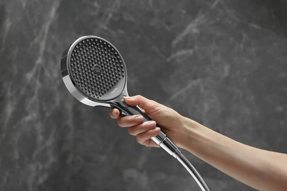 Душевая лейка Hansgrohe Rainfinity 130 26865000 EcoSmart, хром Sancos — официальный сайт