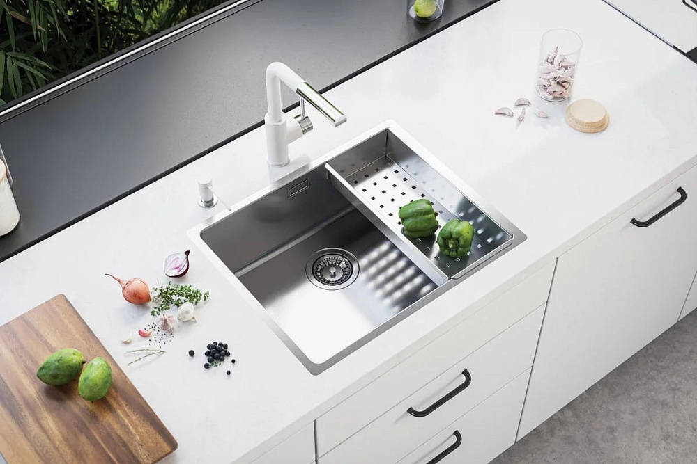 Смеситель для кухни Alveus Siros 1129046 белый