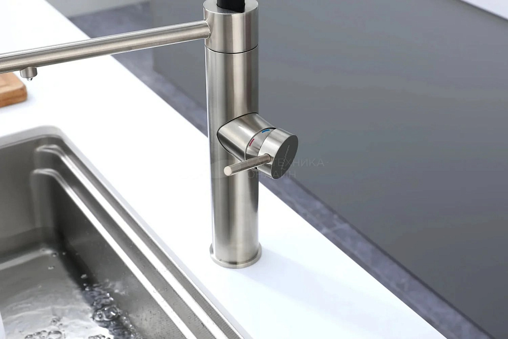 Смеситель для кухни Paulmark Ganymede Ga213199-BS с гибким изливом, брашированная сталь
