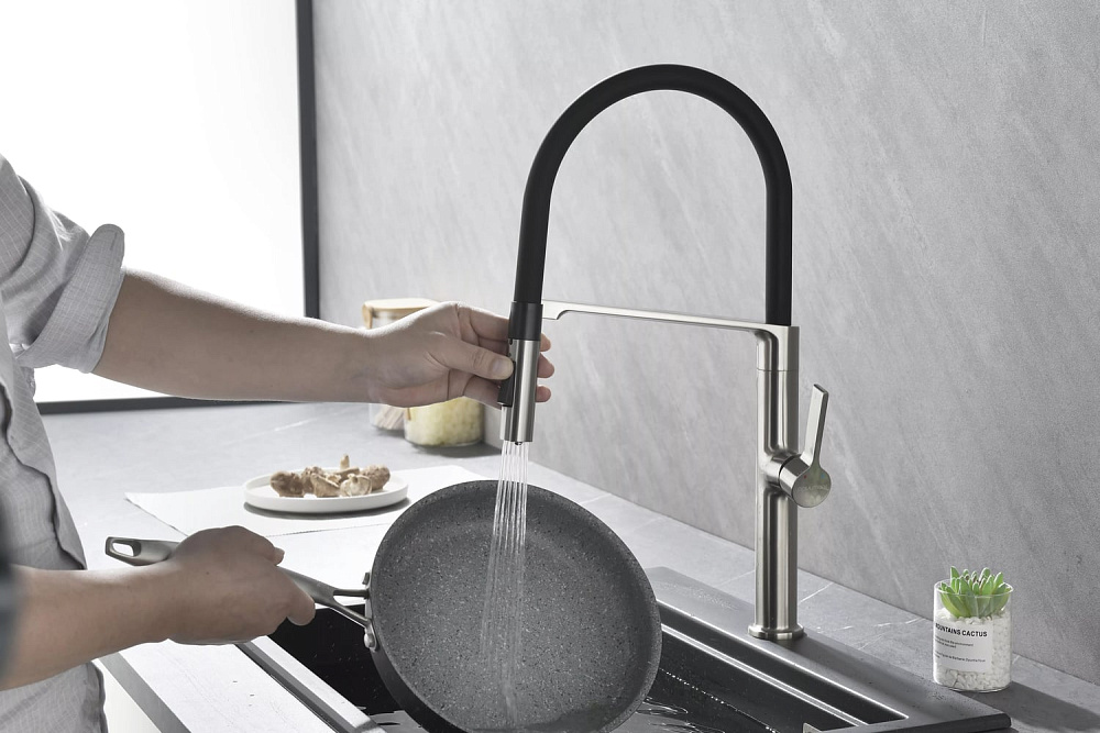 Смеситель для кухни Paulmark BARREL Ba214029-BS нержавеющая сталь