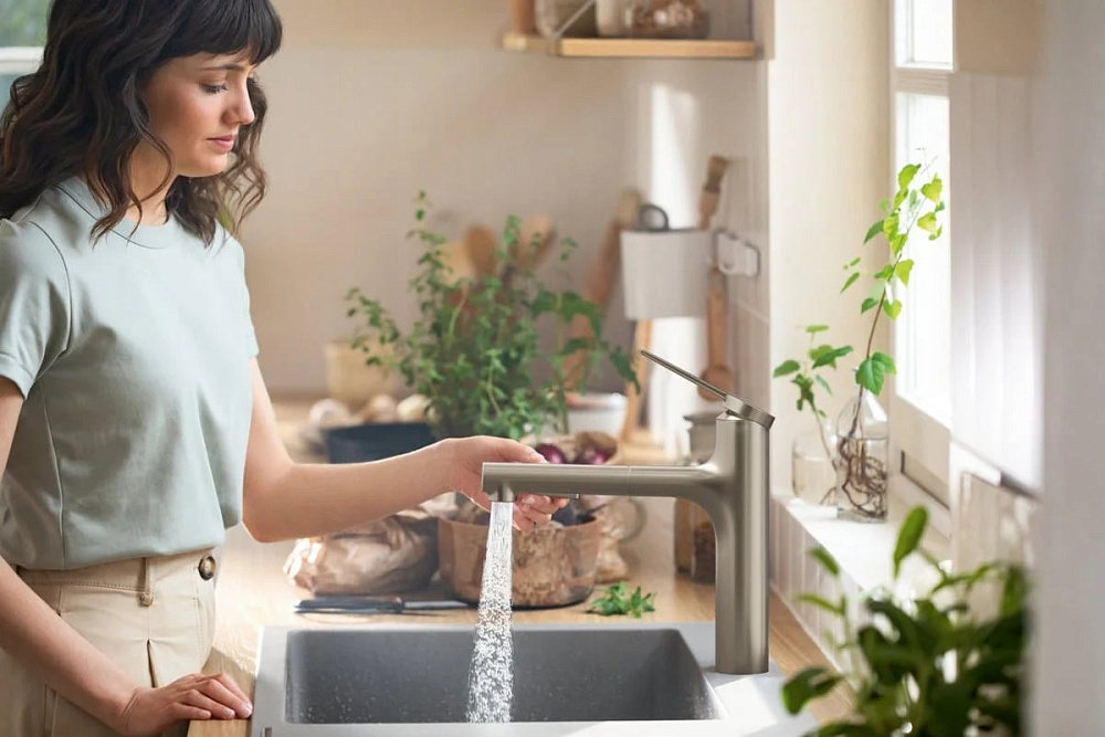 Смеситель для кухни Hansgrohe Zesis M33 74801800 сталь