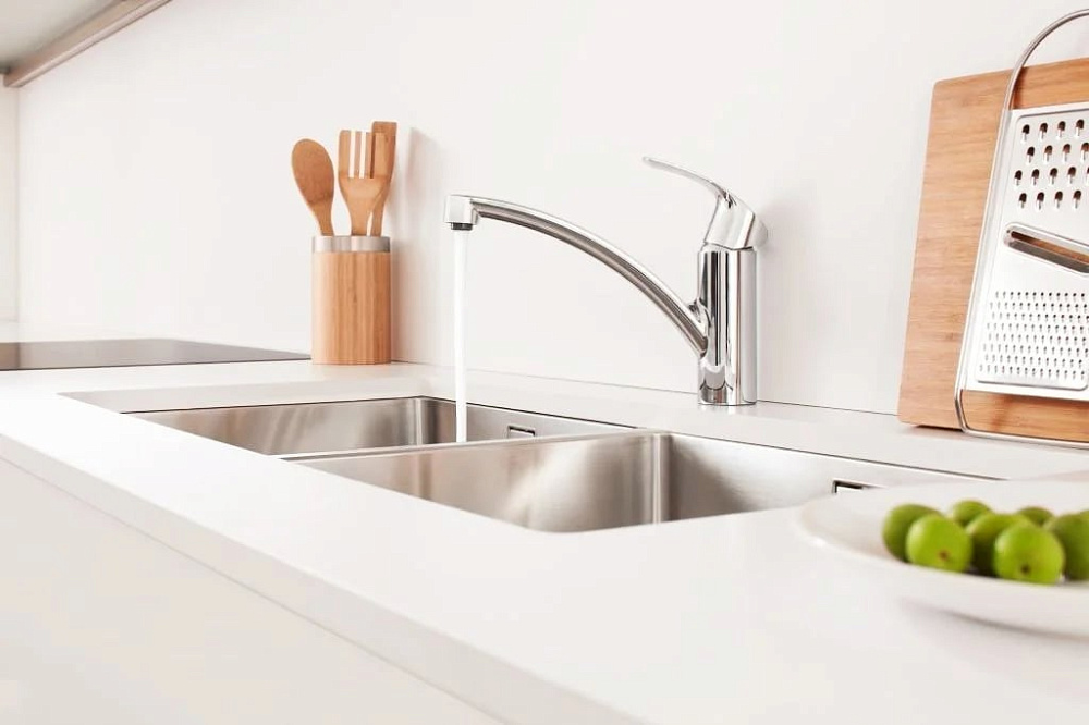 Смеситель для кухни Grohe Eurosmart 33281002