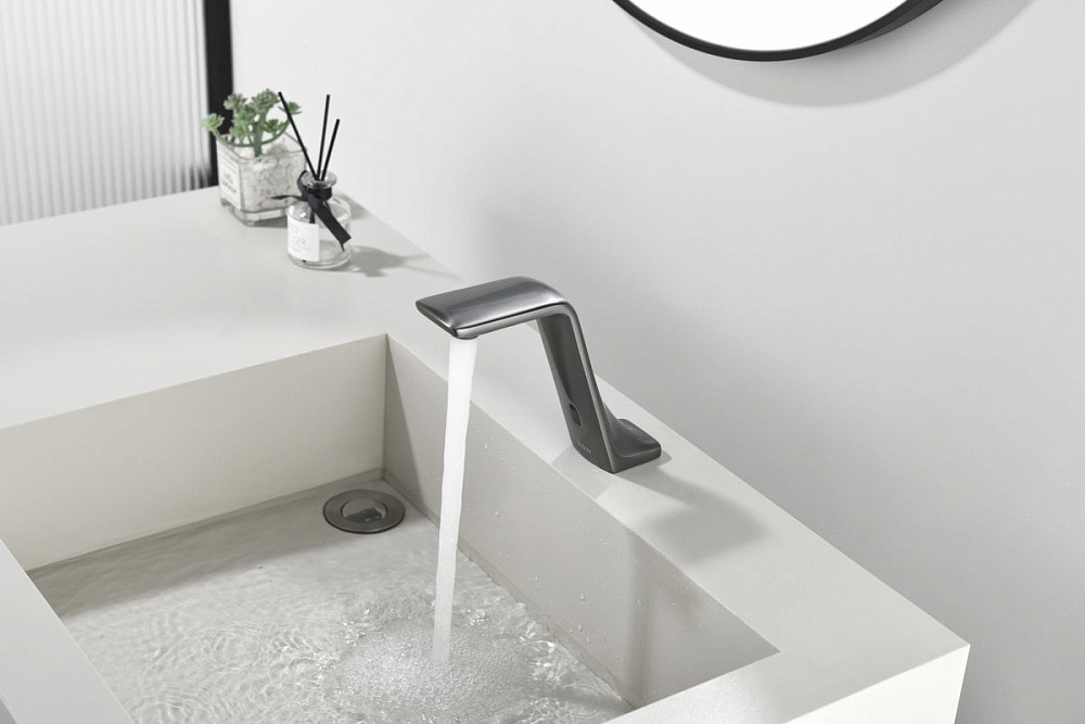 Смеситель для раковины Black&White Gravity 7102GM сенсорный, gun metal