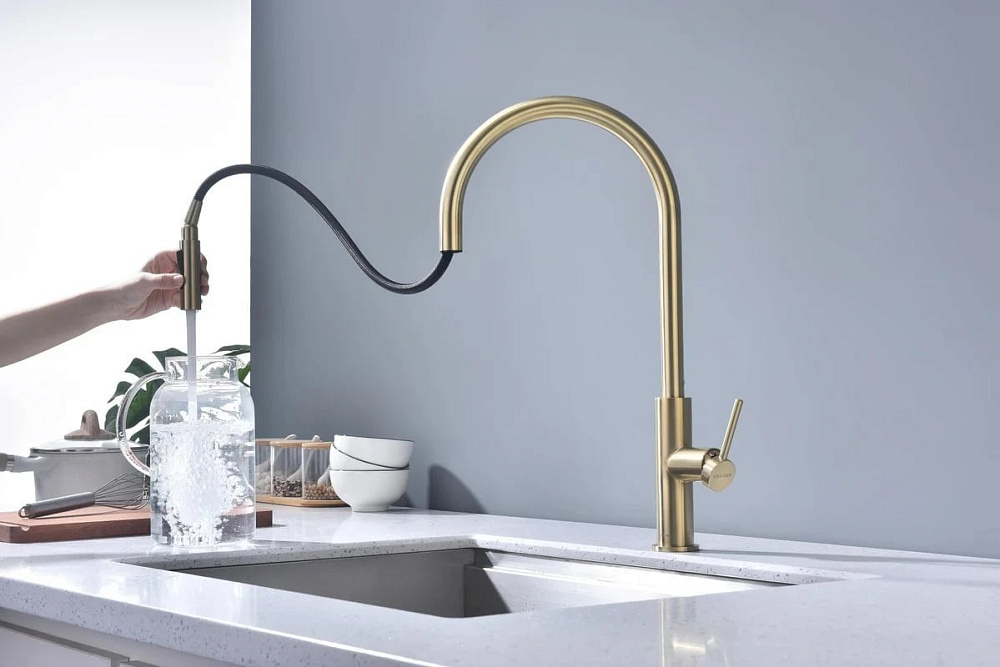 Смеситель для кухни Paulmark Senso Se215180-SBG светлое брашированное золото