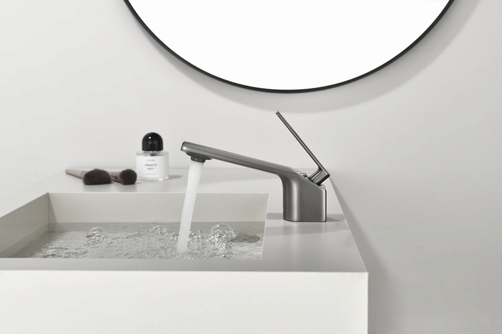 Смеситель для раковины Black&White Gravity 7104GM gun metal