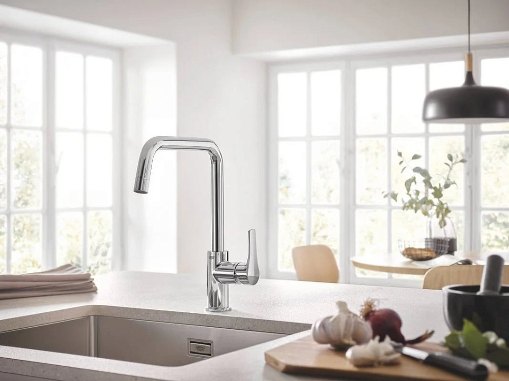 Смеситель для кухни Grohe Eurosmart 30567000