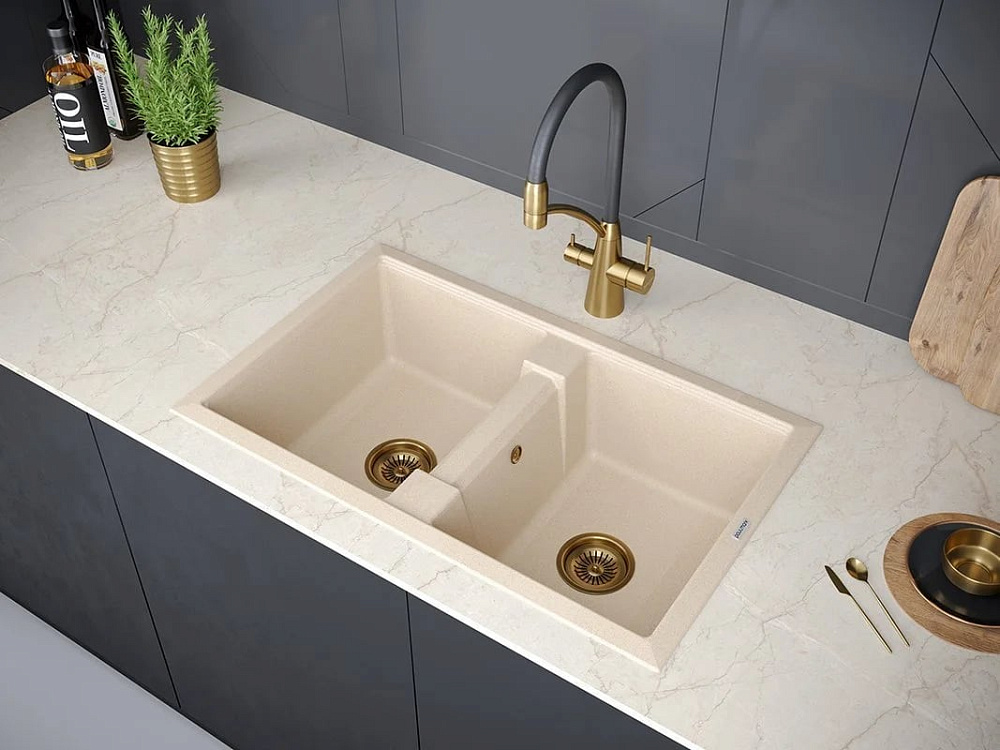 Смеситель для кухни Paulmark Siegen Si213111-BR с гибким изливом