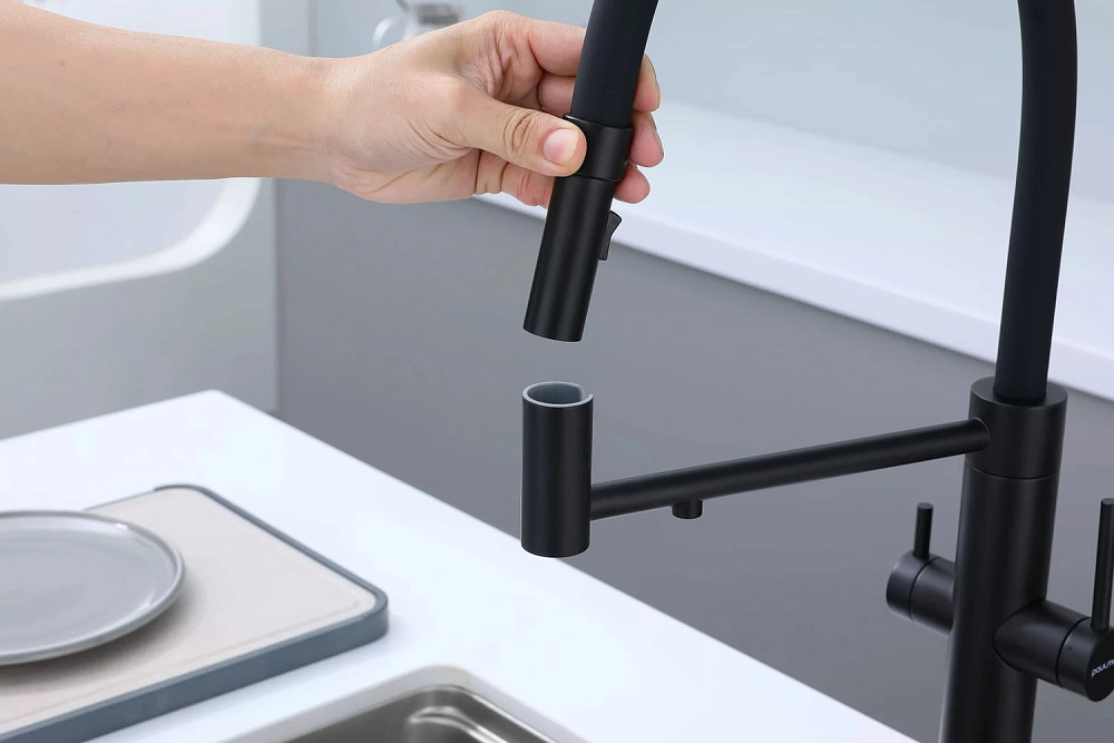 Смеситель для кухни Paulmark Nexus Ne213999-AN с гибким изливом, антрацит