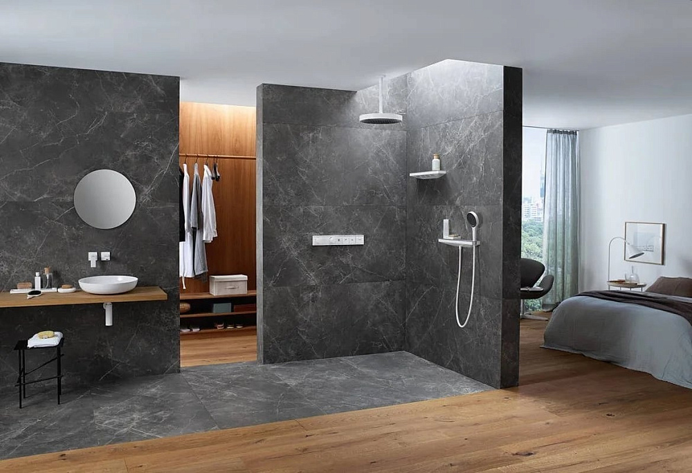 Шланговое подключение Hansgrohe Rainfinity 26858700, с полкой