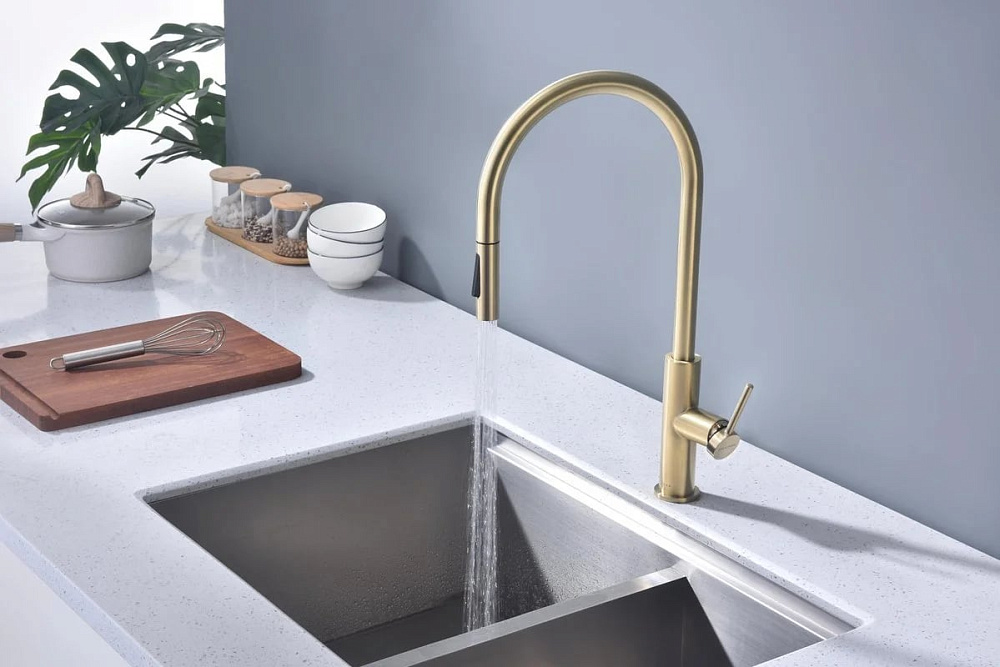 Смеситель для кухни Paulmark Senso Se215180-SBG светлое брашированное золото