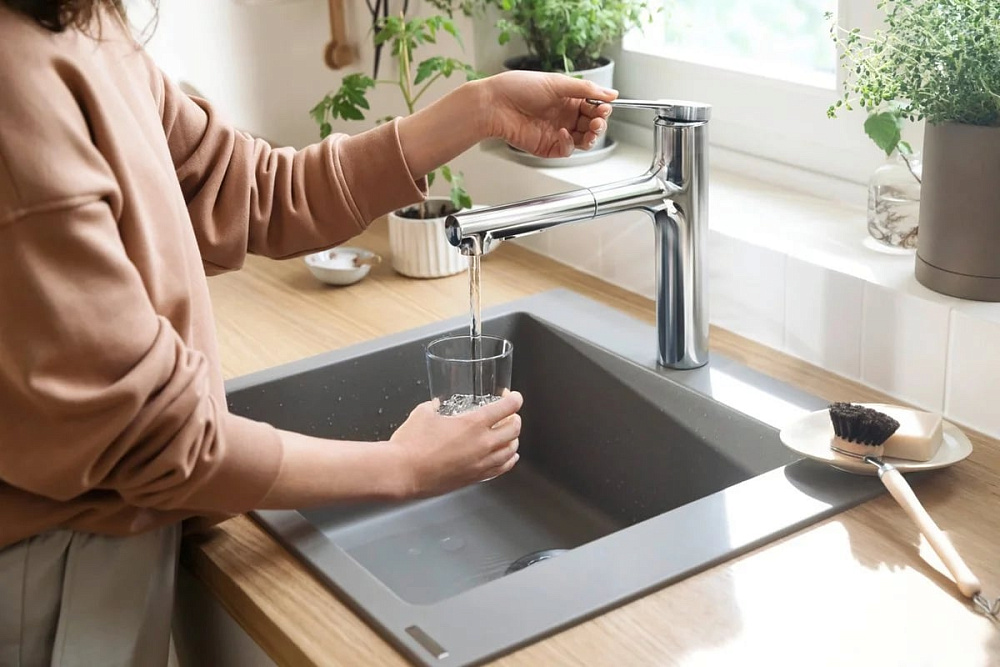 Смеситель для кухни Hansgrohe Zesis M33 74804000 механизм sBox lite, хром