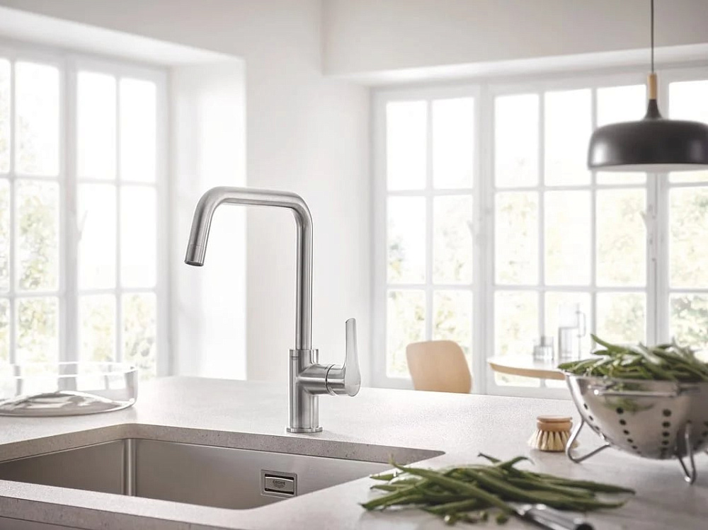 Смеситель для кухни Grohe 30567DC0 суперсталь