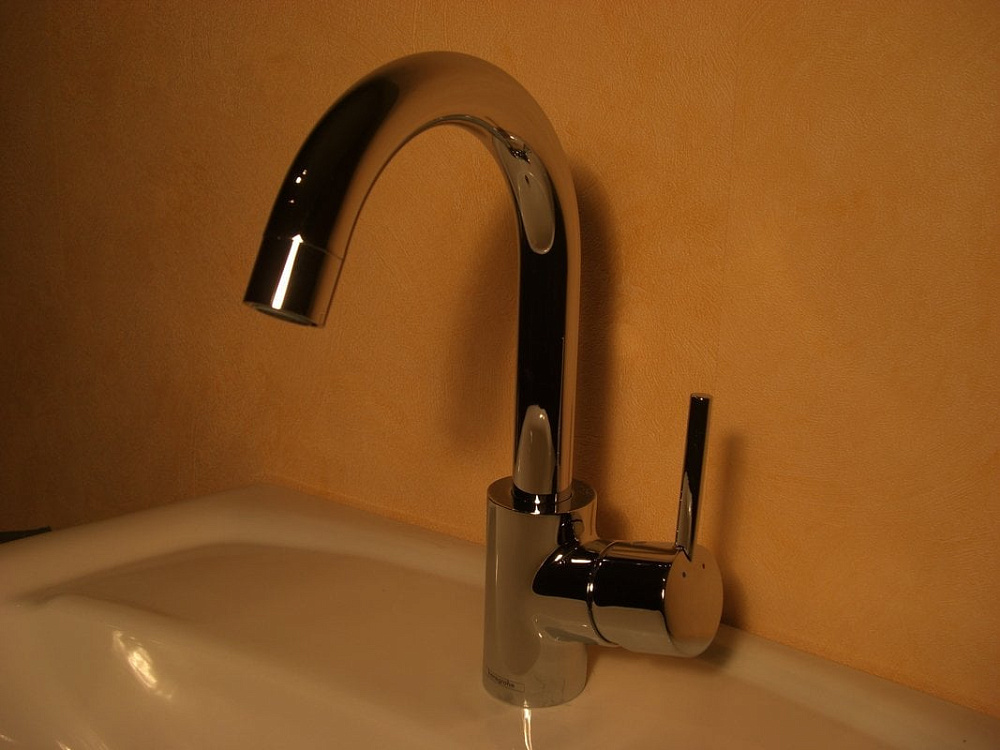 Смеситель для раковины Hansgrohe Talis S 32070000
