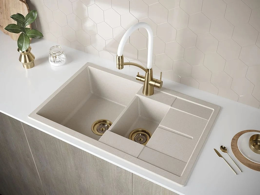 Смеситель для кухни Paulmark Siegen Si213111-BRw бронза, с гибким изливом