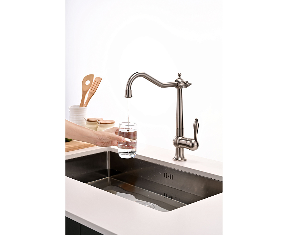 Смеситель для кухни Paulmark Retro Re213226-BS, брашированная сталь