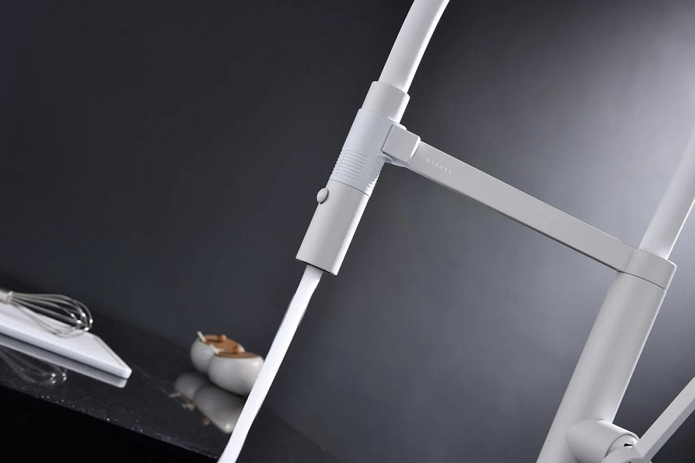 Смеситель для кухни Paulmark Leader Le214101-WH, белый матовый, с гибким изливом