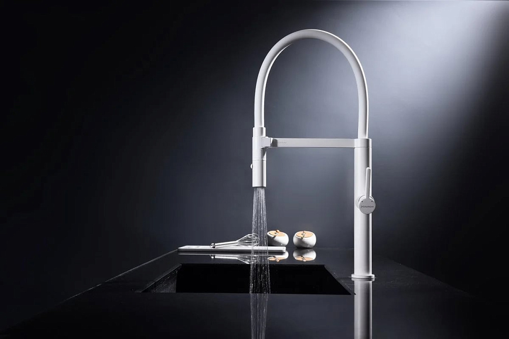 Смеситель для кухни Paulmark Leader Le214101-WH, белый матовый, с гибким изливом