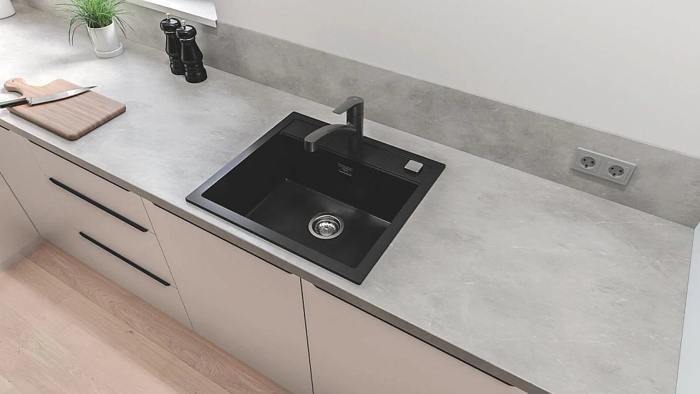 Смеситель для кухни Grohe Start 303072431 матовый черный