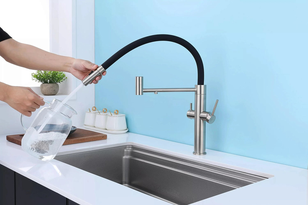 Смеситель для кухни Paulmark Nexus Ne213999-BS с гибким изливом, брашированная сталь