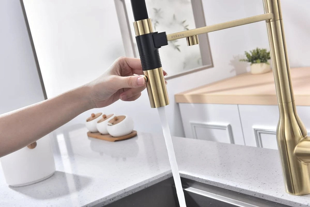 Смеситель для кухни Paulmark Magneto One Ma213188-LG, светлое золото