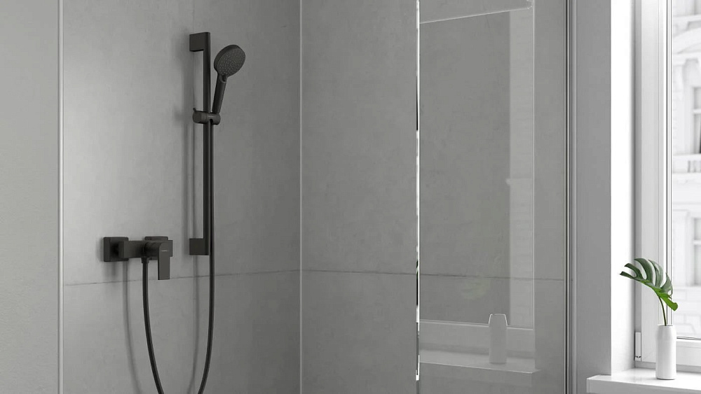 Душевой гарнитур Hansgrohe Vernis Blend 26422670, матовый черный