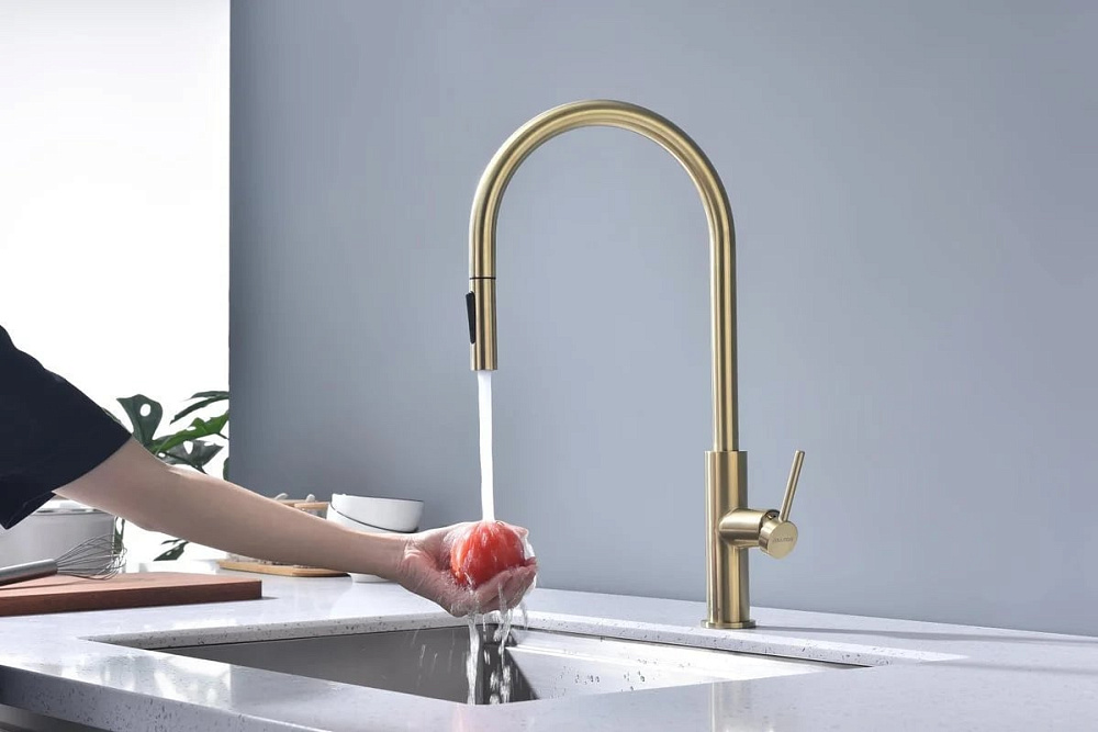 Смеситель для кухни Paulmark Senso Se215180-SBG светлое брашированное золото