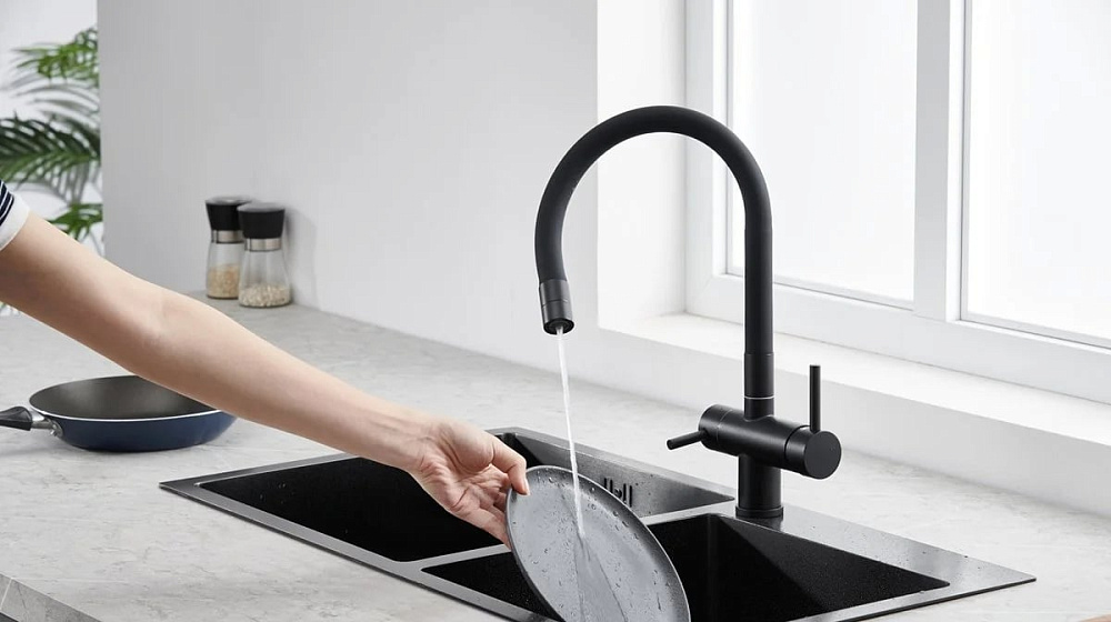 Смеситель для кухни Emar Steel ЕС - 3015 black